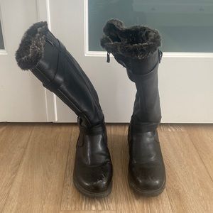 Used Aquatherm size 7 women’a boots.